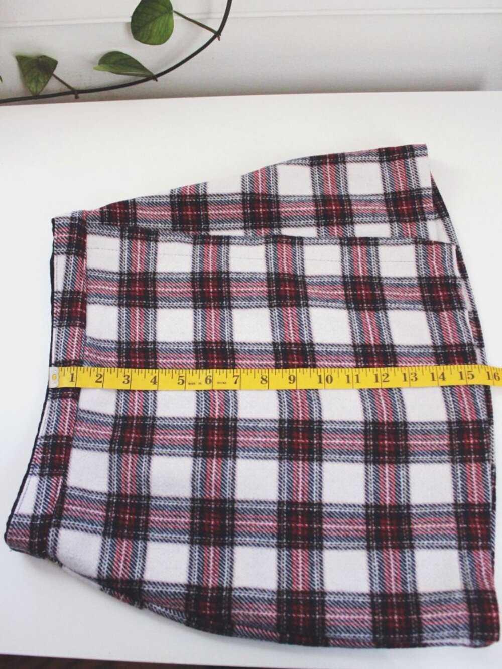 Abercrombie & Fitch Womens Red & White Plaid Tartan Mini Skirt Wool S - Picture 6 of 8